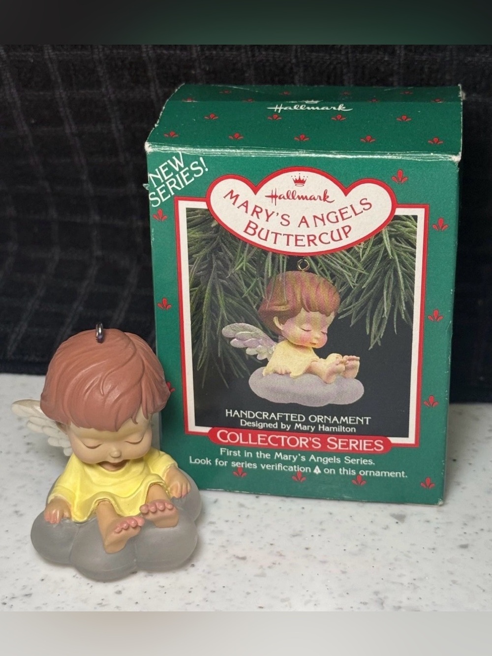 HALLMARK 1988 MARY'S ANGELS BUTTERCUP #1 SERIES ORNAMENT